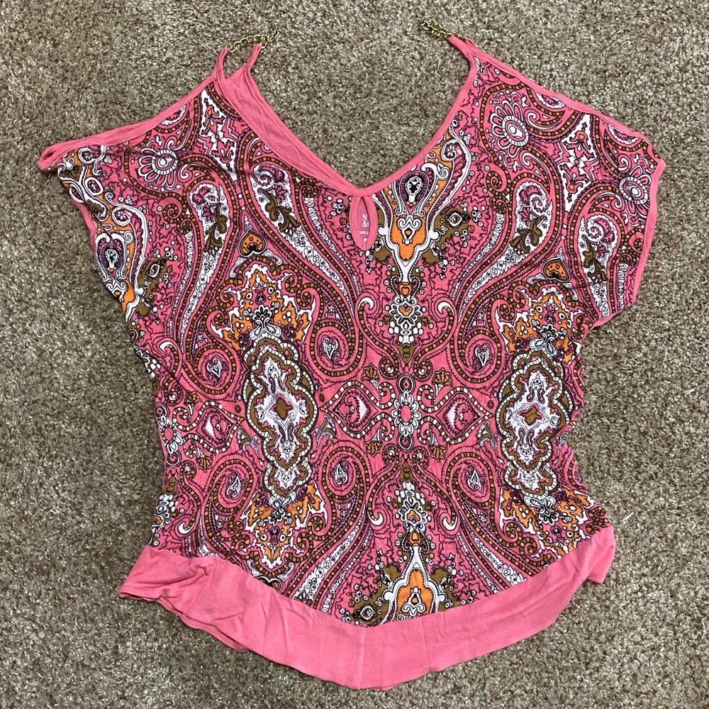 Pink paisley short cold shoulder sleeve top
